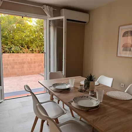 Mitoyen Avec 1 Appartement *